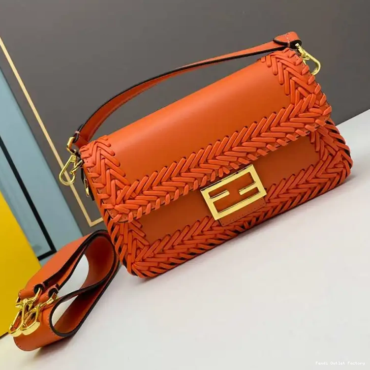 HOT Fendi Medium Stitching Baguette Bag In Leather Orange 0428